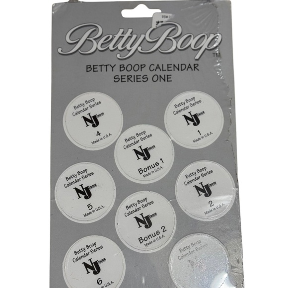 Betty Boop Vintage 1990s Calendar Series 1 Sealed Pogs - Picture 3 of 3